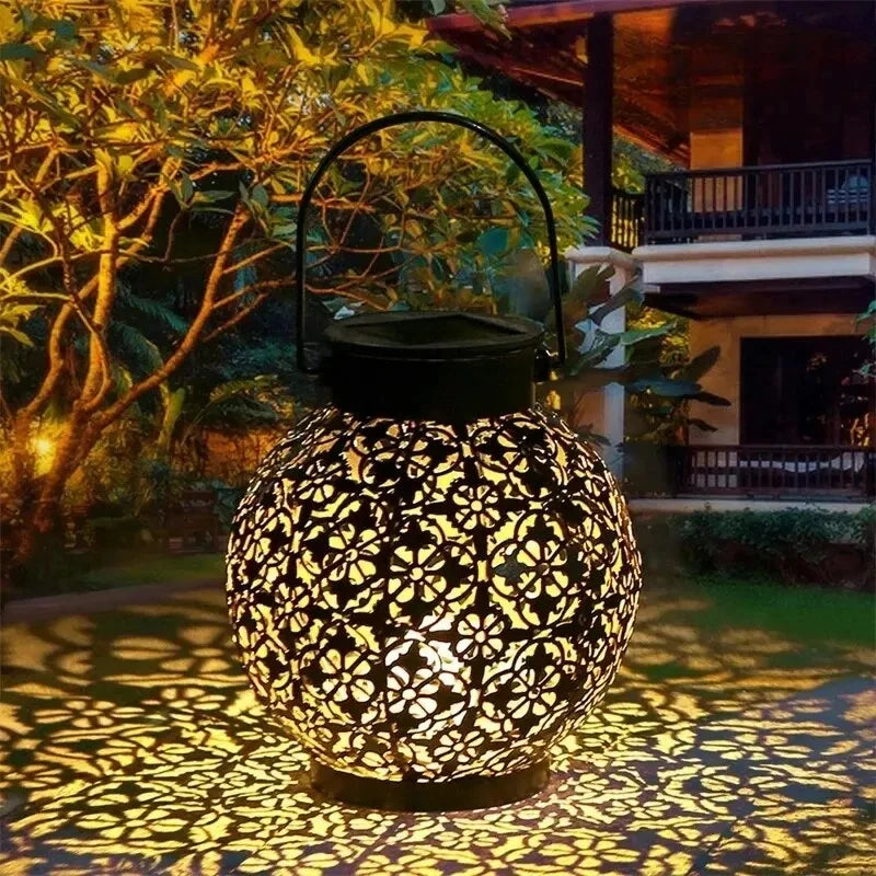 Round solar garden lantern
